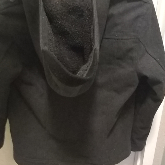 Boys jacket❤️ - Picture 4 of 5